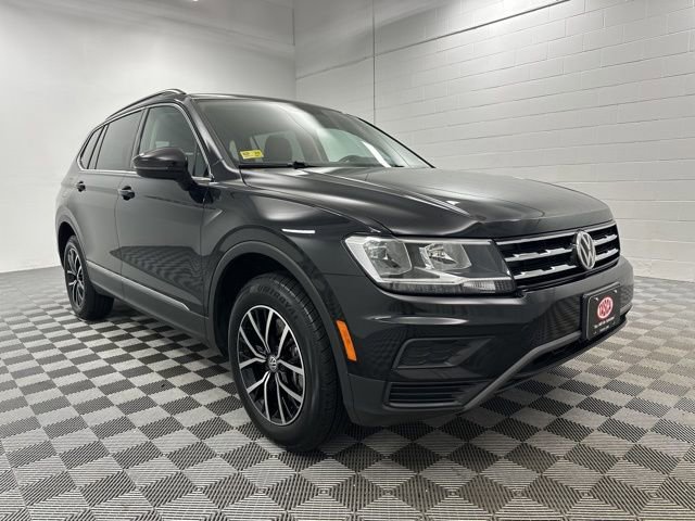 Used 2021 Volkswagen Tiguan SE image 1