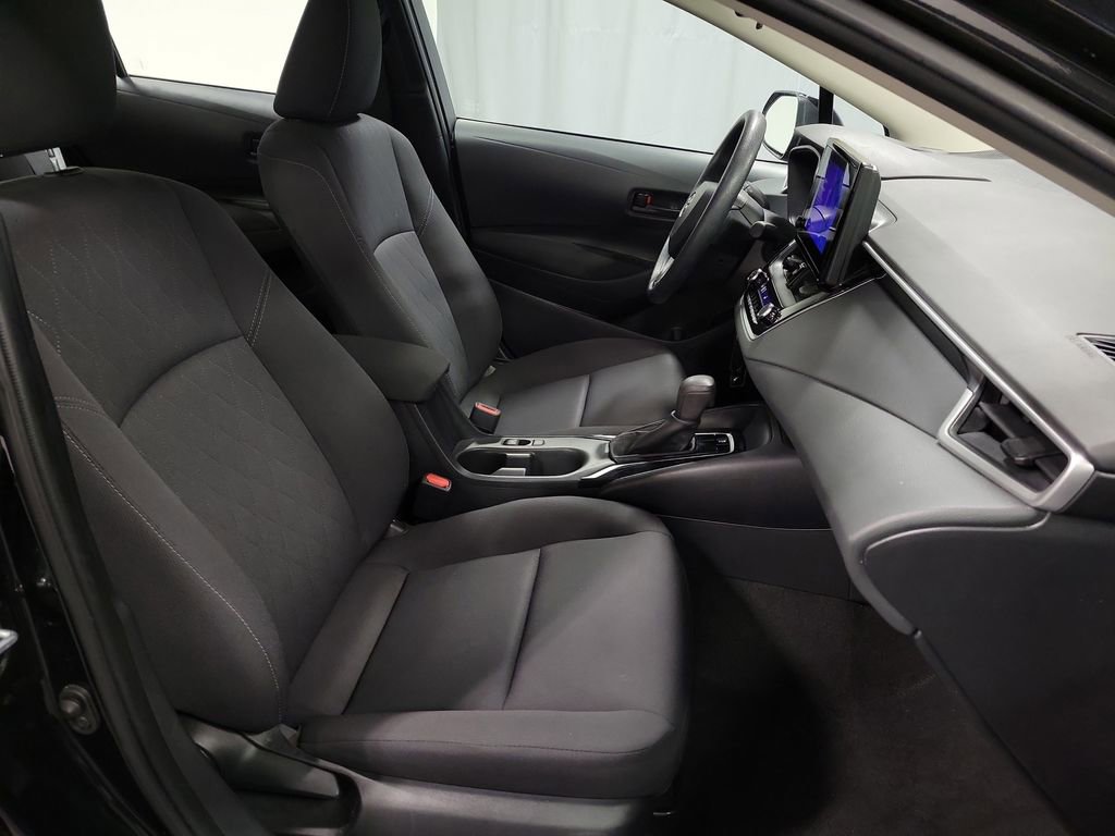 Used 2023 Toyota Corolla LE image 25