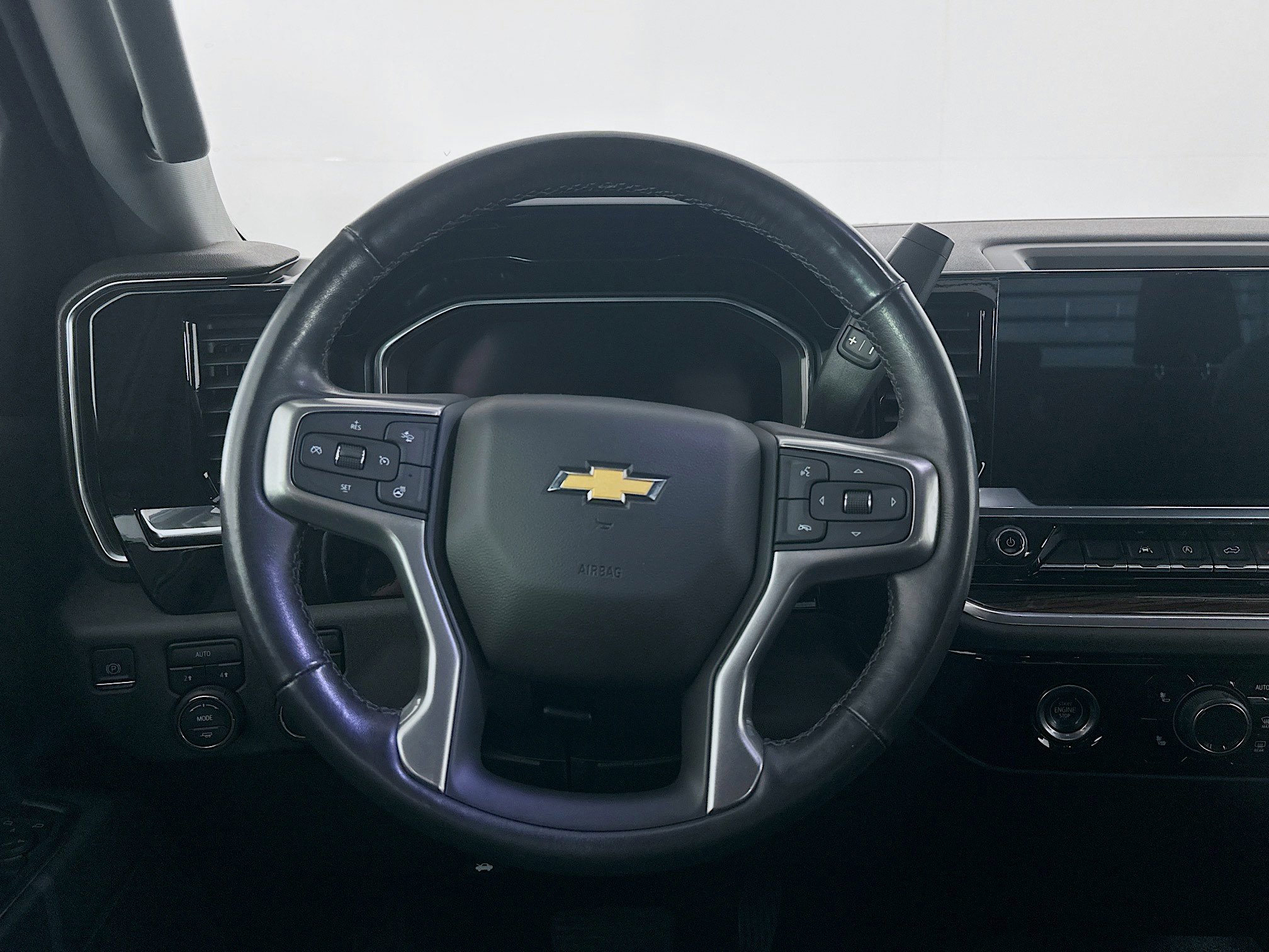 Used 2022 Chevrolet Silverado 1500 LT image 17