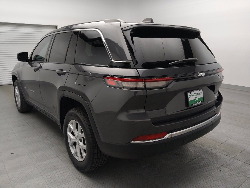Used 2023 Jeep Grand Cherokee Limited RWD image 5