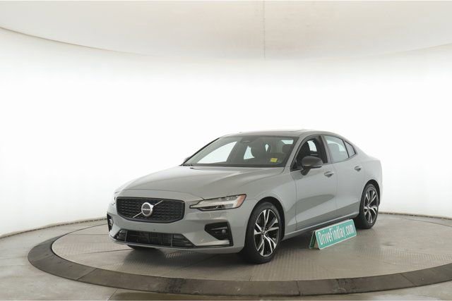 Used 2025 Volvo S60 B5 Core AWD/4WD image 10