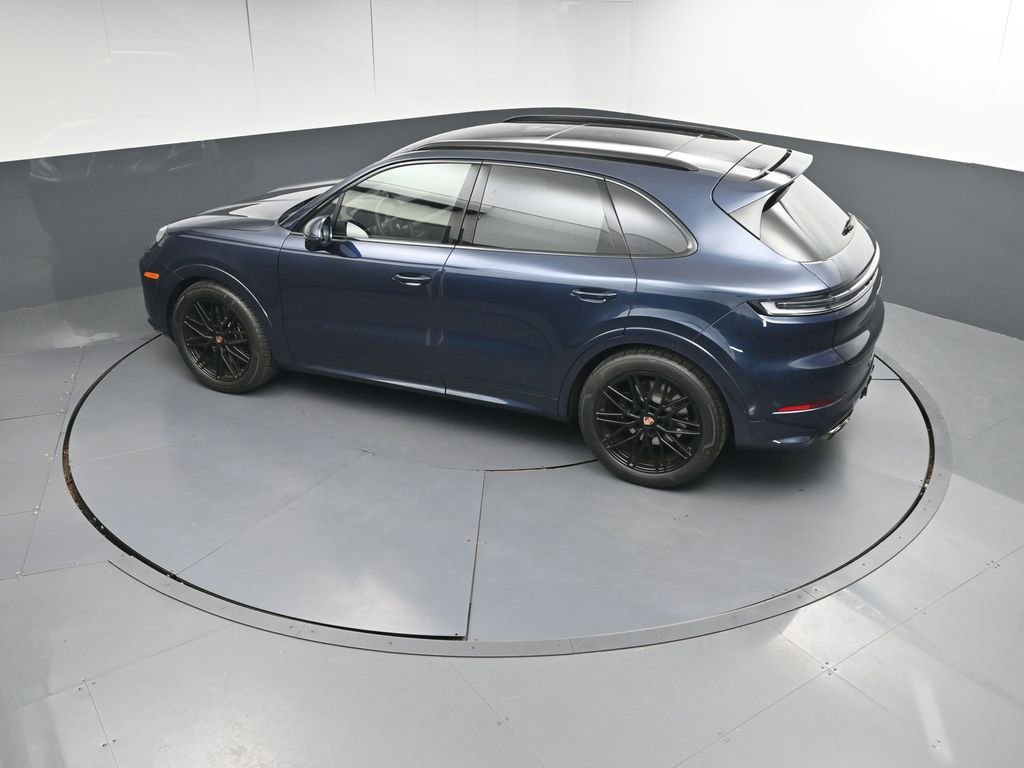 Certified 2026 Porsche Cayenne GTS image 36