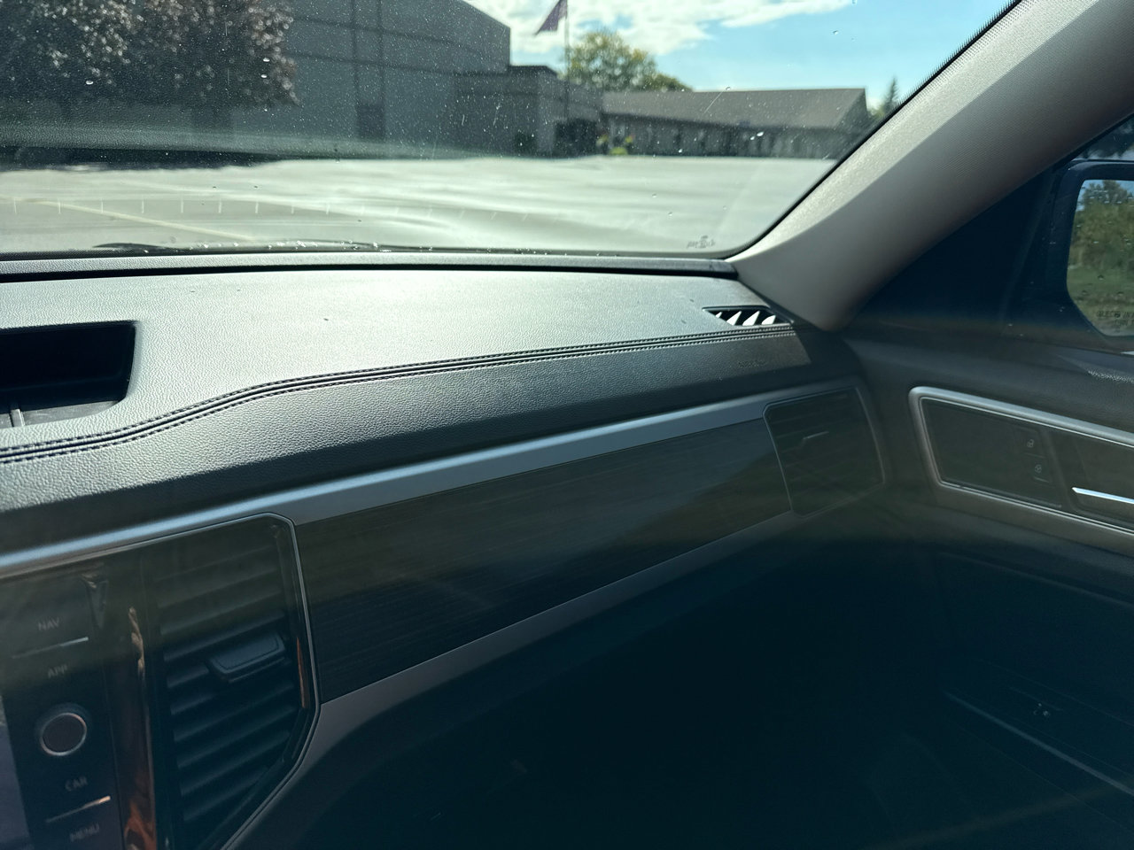 Used 2019 Volkswagen Atlas SEL R-Line image 20