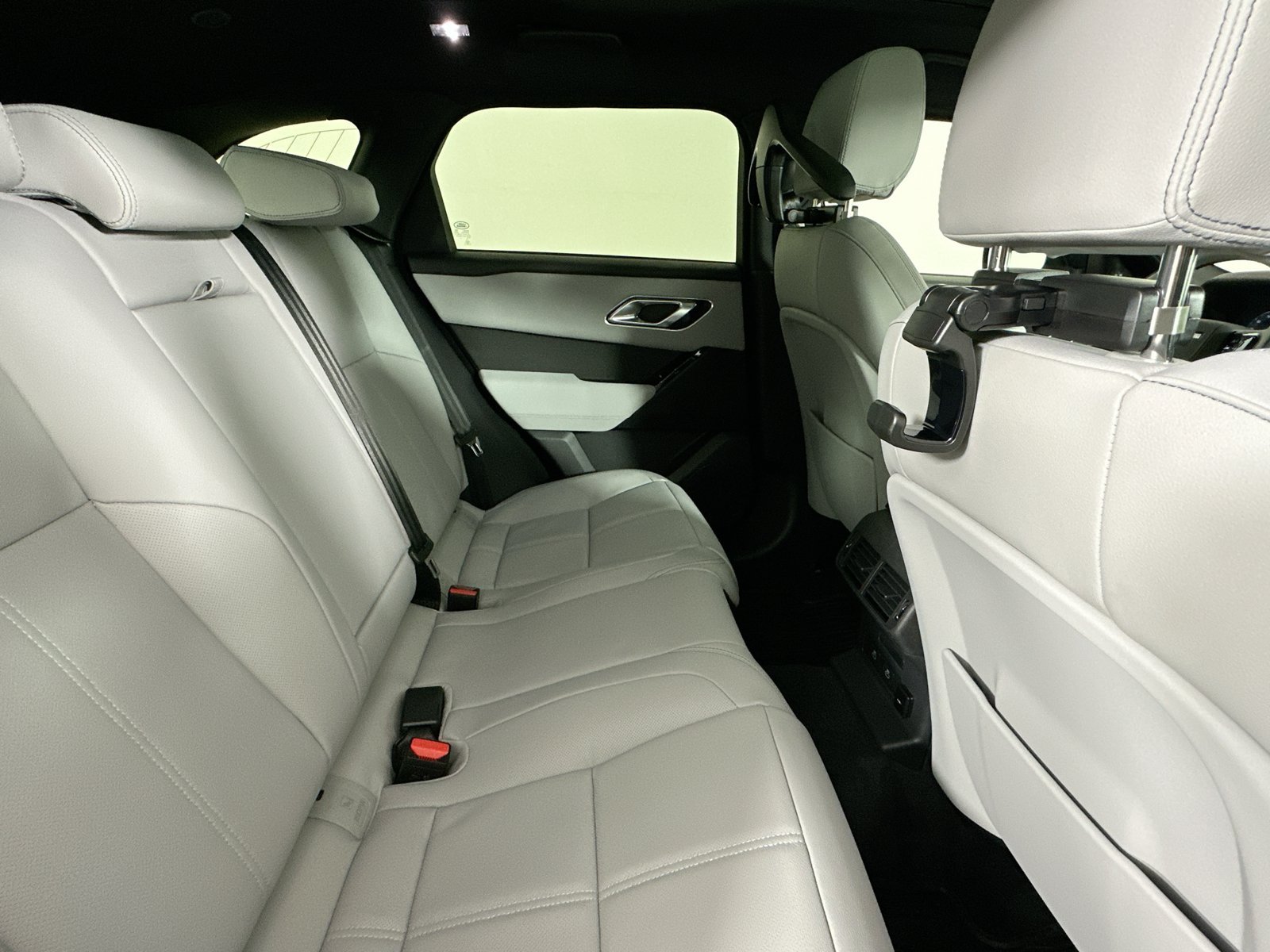 New 2026 Land Rover Range Rover Velar Belgravia AWD/4WD image 44