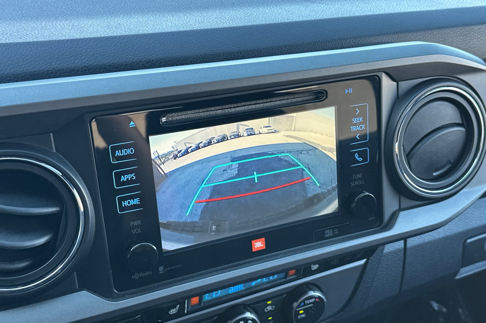 Used 2016 Toyota Tacoma TRD Sport RWD image 21