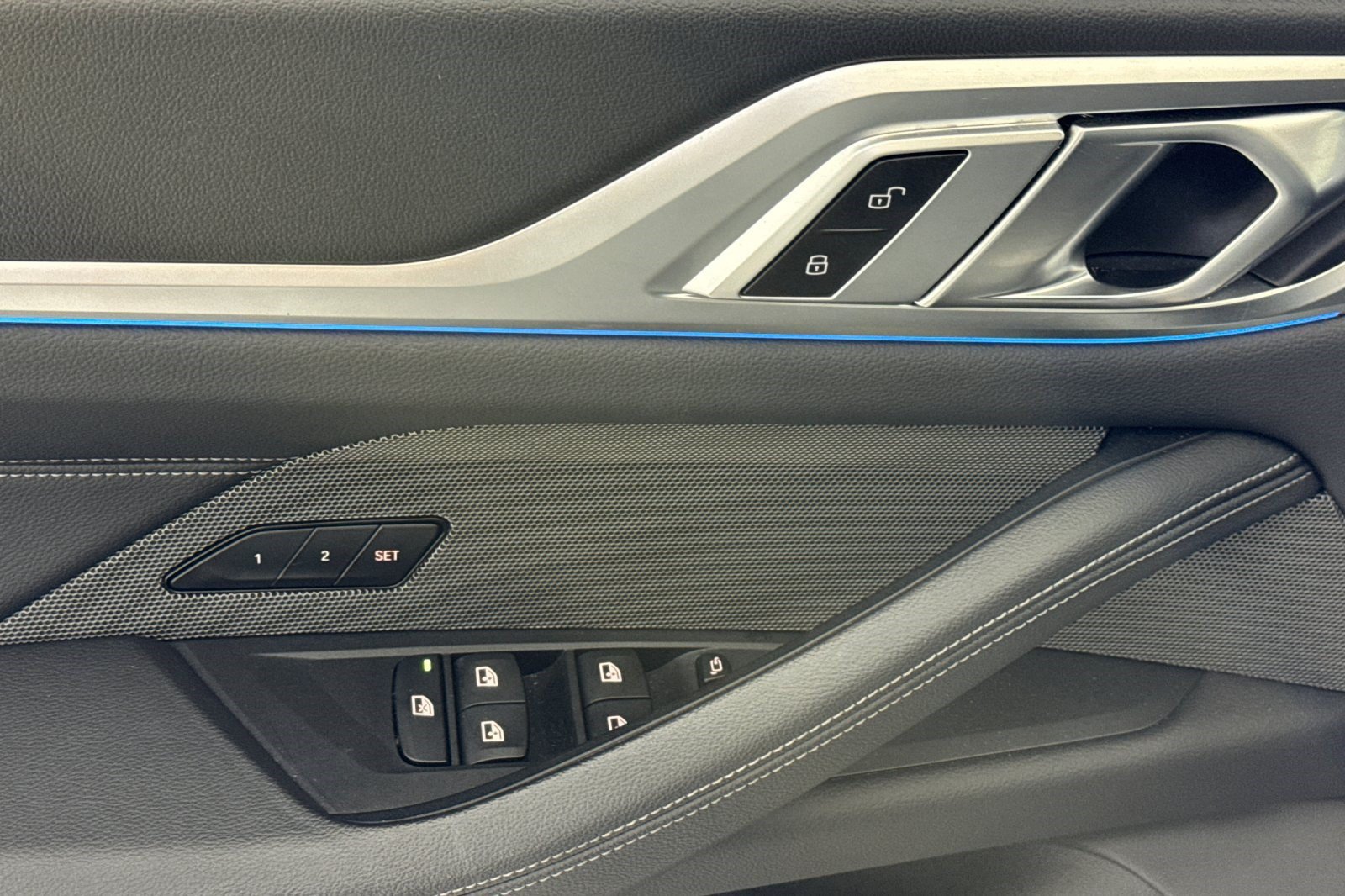 Used 2025 BMW i4 eDrive40 w/ Premium Package RWD image 14