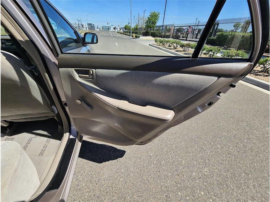 Used 2003 Toyota Corolla CE image 33