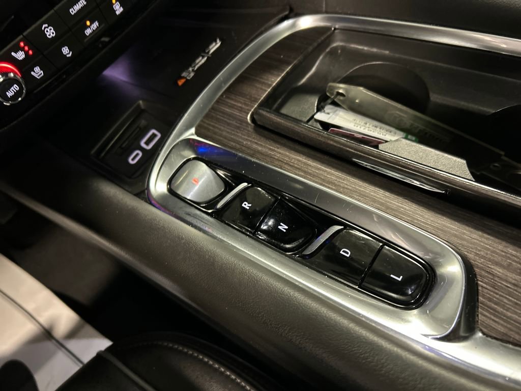 Used 2024 Buick Enclave Avenir w/ Avenir Technology Package image 20