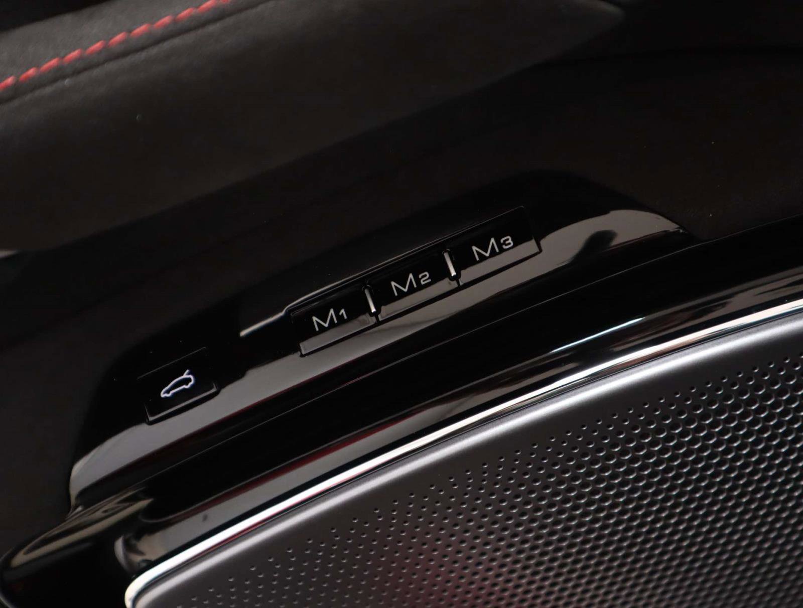 Certified 2025 Ferrari Roma Spider image 26