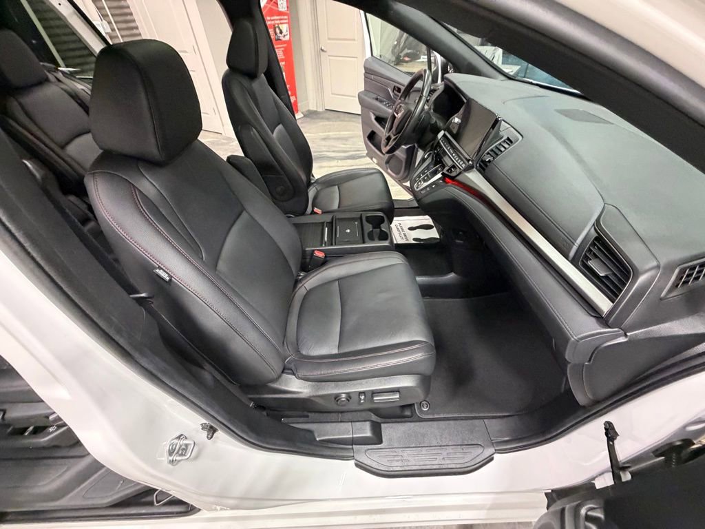 Used 2025 Honda Odyssey Sport-L image 44