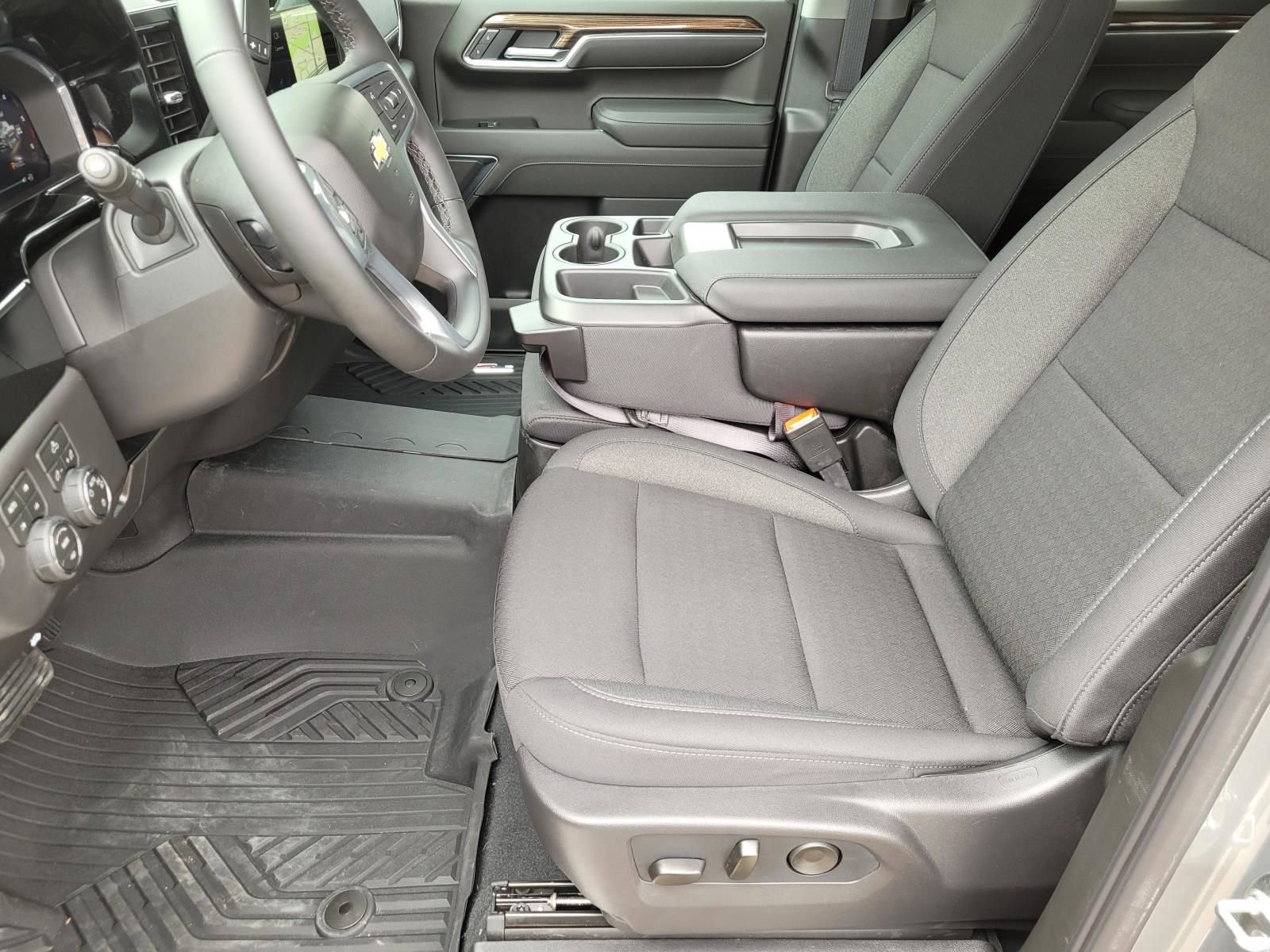 New 2026 Chevrolet Silverado 1500 LT w/ Texas Edition Plus AWD/4WD image 14