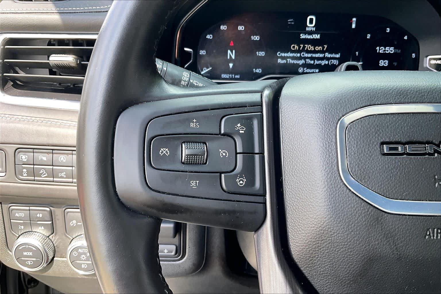 Used 2024 GMC Yukon Denali Ultimate AWD/4WD image 22
