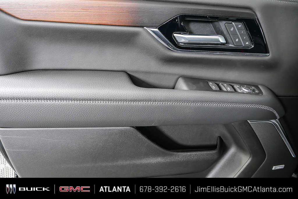 New 2026 GMC Yukon XL Denali w/ Sun & Power Step Package AWD/4WD image 6