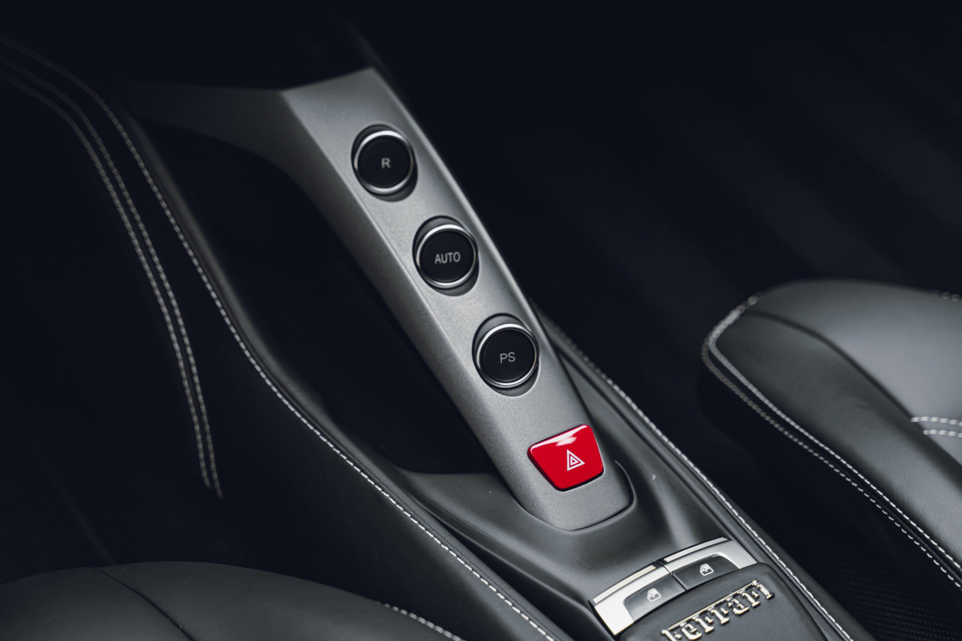 Used 2018 Ferrari 488 GTB RWD image 43