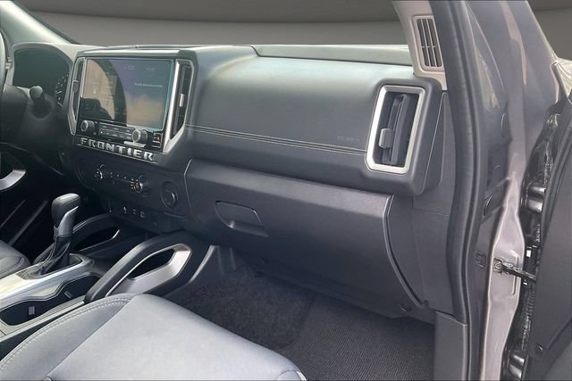 Used 2025 Nissan Frontier SV RWD image 14