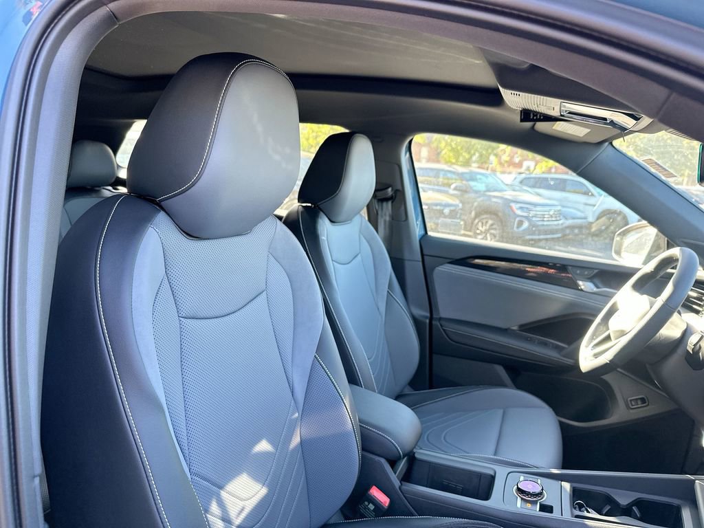 New 2025 Volkswagen Tiguan SE R-Line image 49