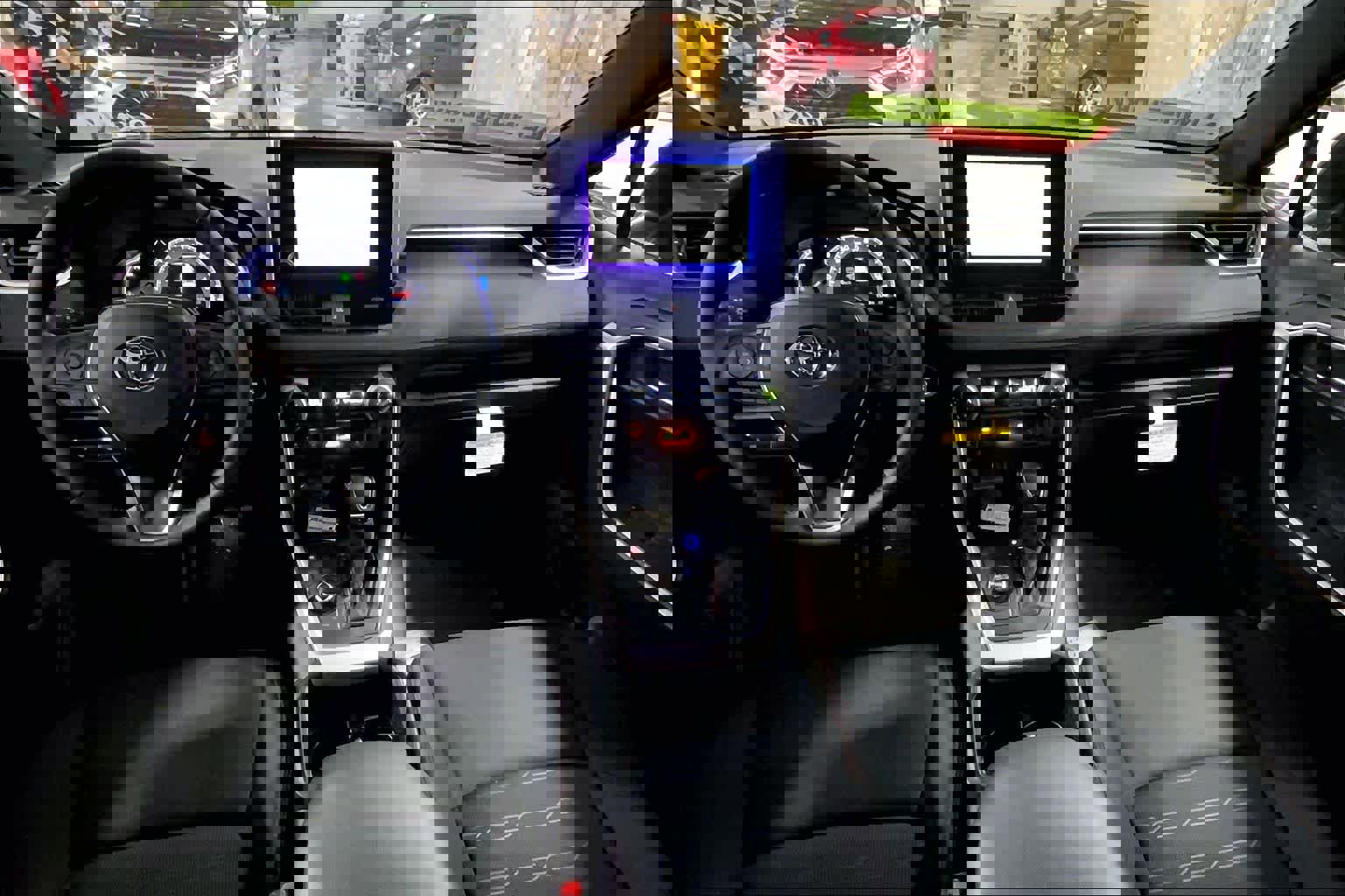 New 2025 Toyota RAV4 SE image 5