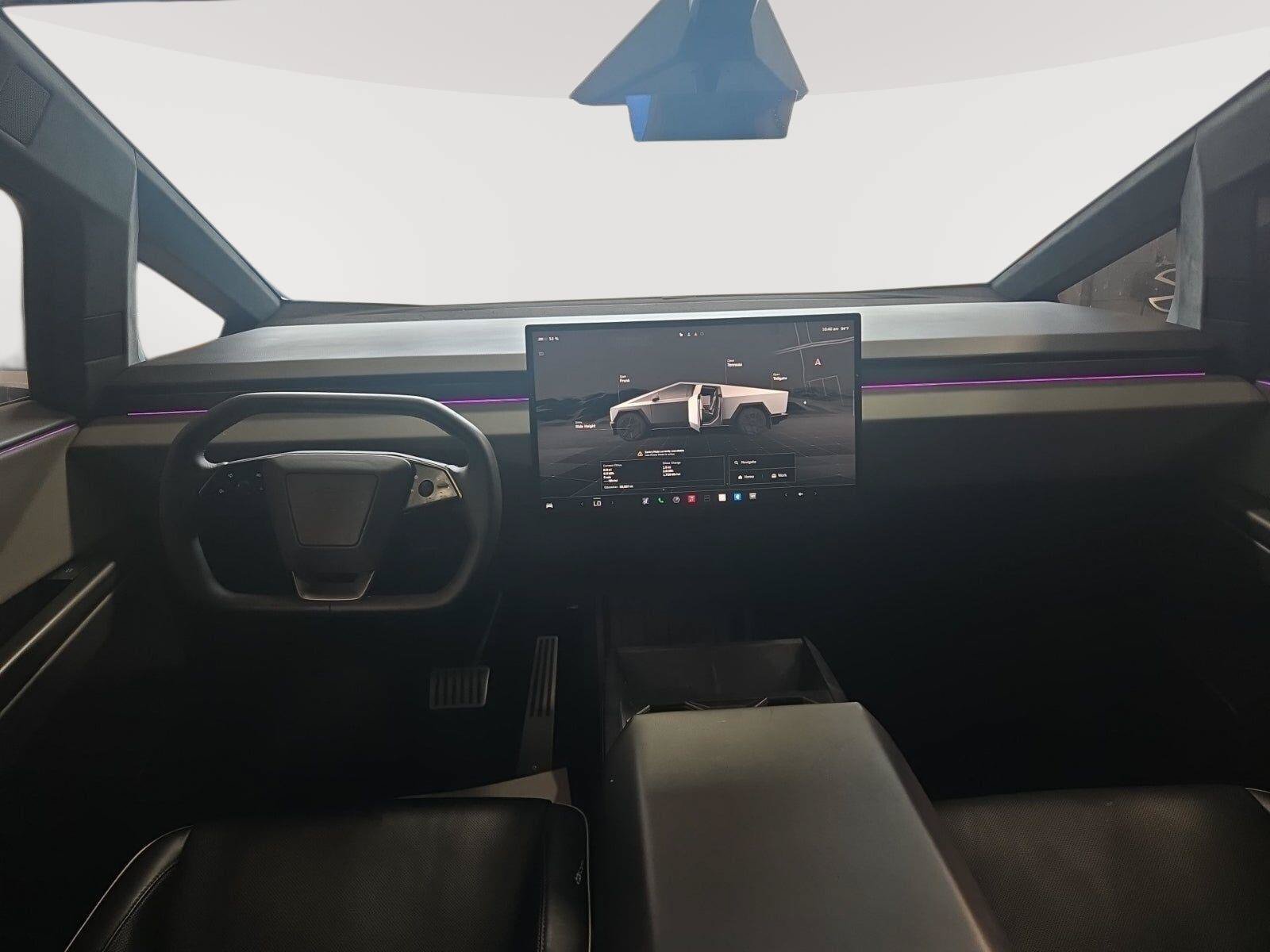 Used 2025 Tesla Cybertruck AWD Crew Cab image 8