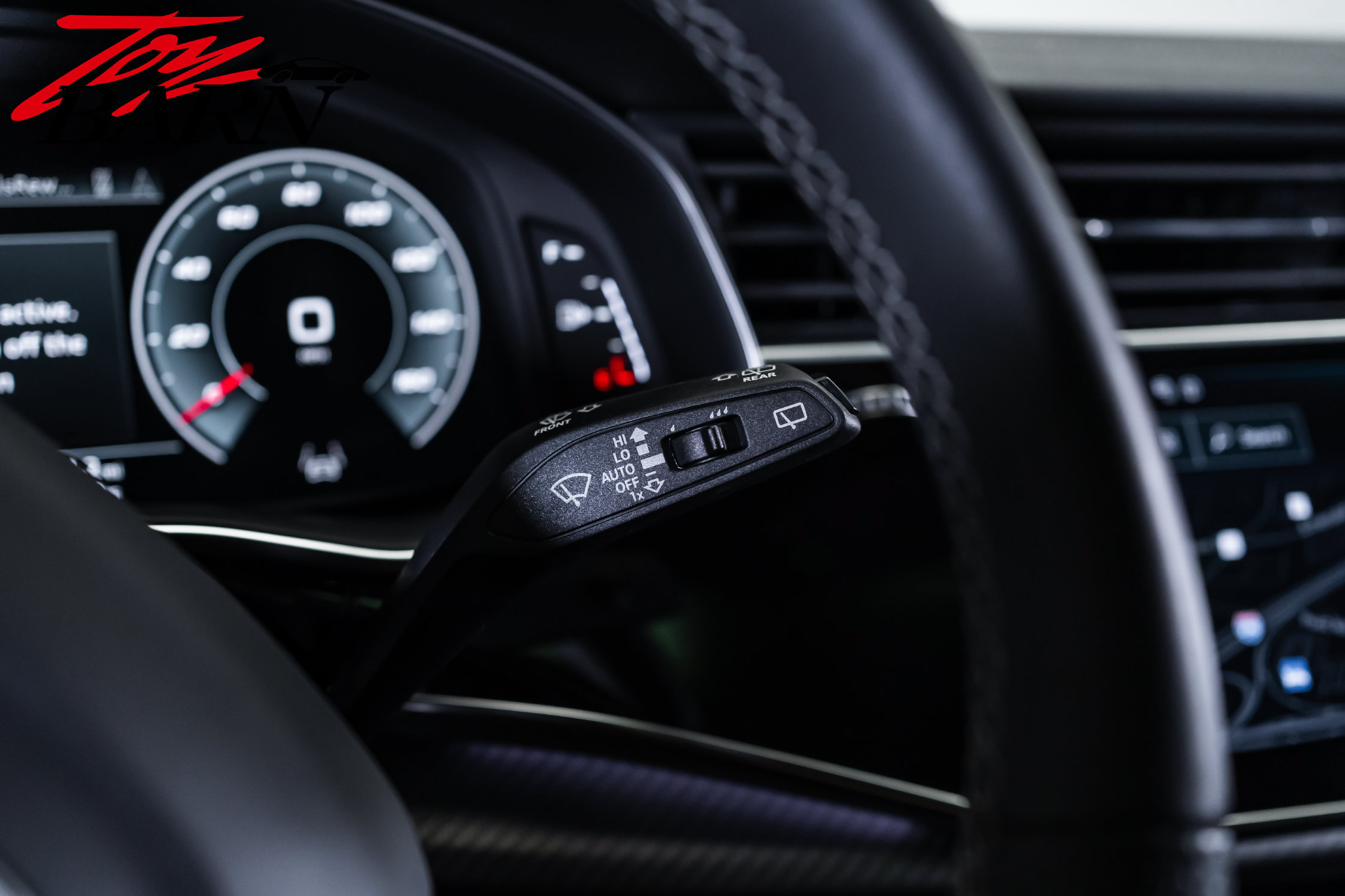 Used 2024 Audi SQ8 Prestige AWD/4WD image 36