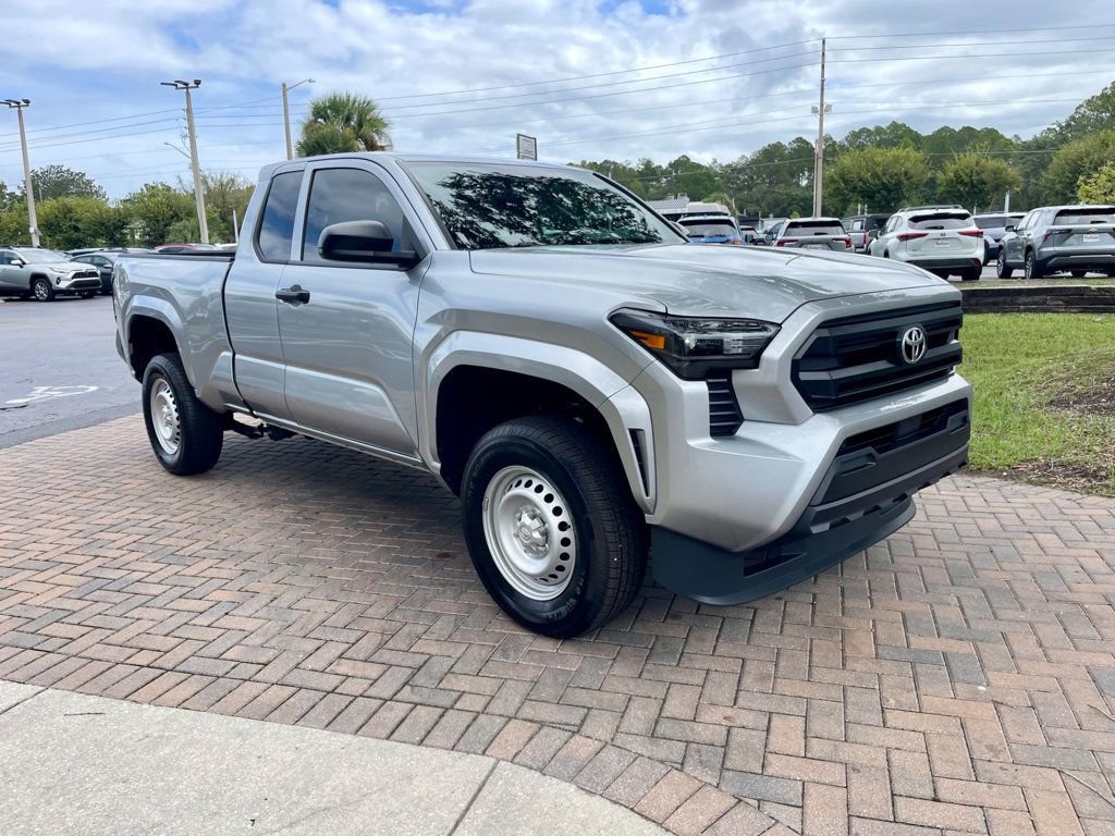 Used 2025 Toyota Tacoma SR w/ Towing Package RWD image 8