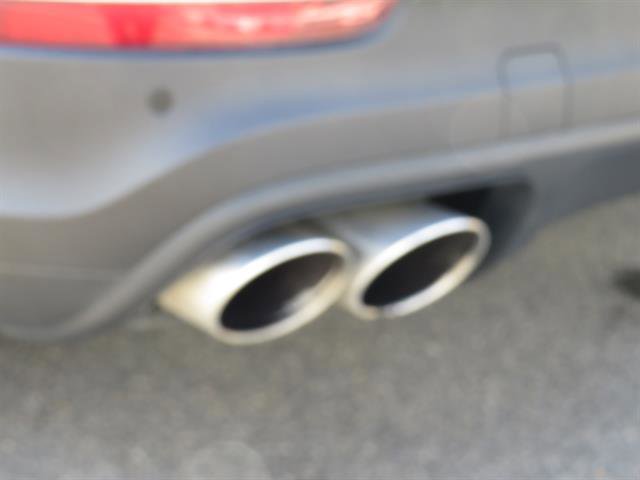 Used 2024 Porsche Cayenne S image 30