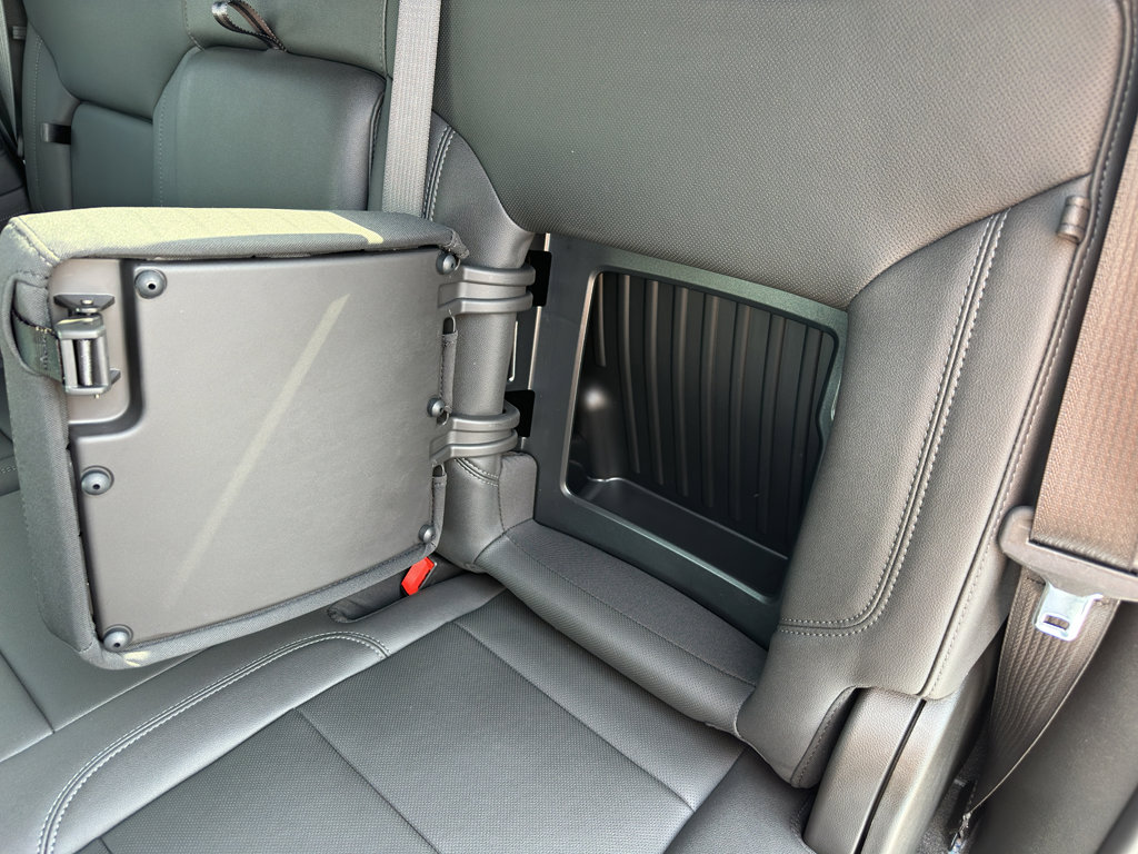 New 2025 GMC Sierra 3500 SLT w/ SLT Premium Package image 21