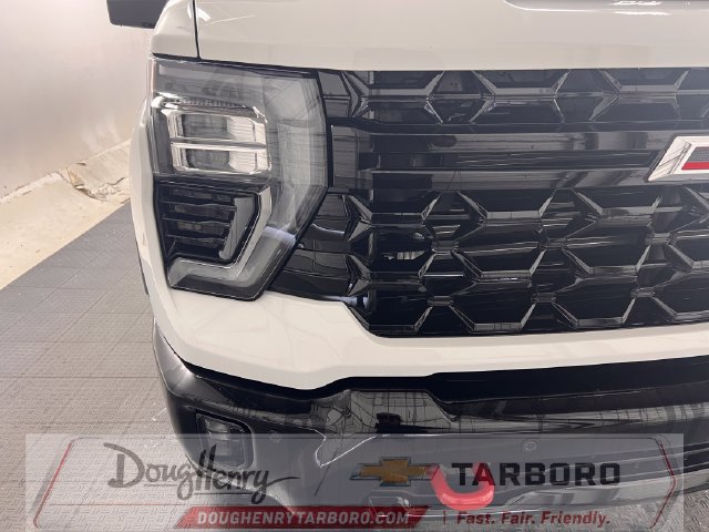 New 2026 Chevrolet Silverado 2500 ZR2 AWD/4WD image 11