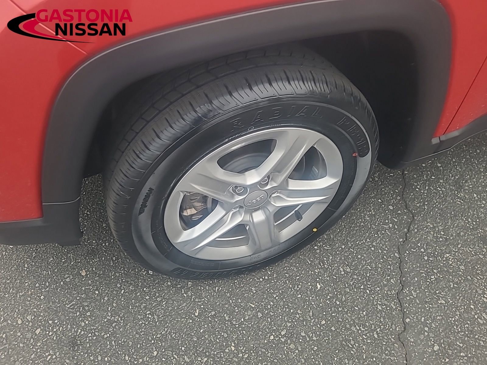 Used 2024 Jeep Compass Latitude image 17