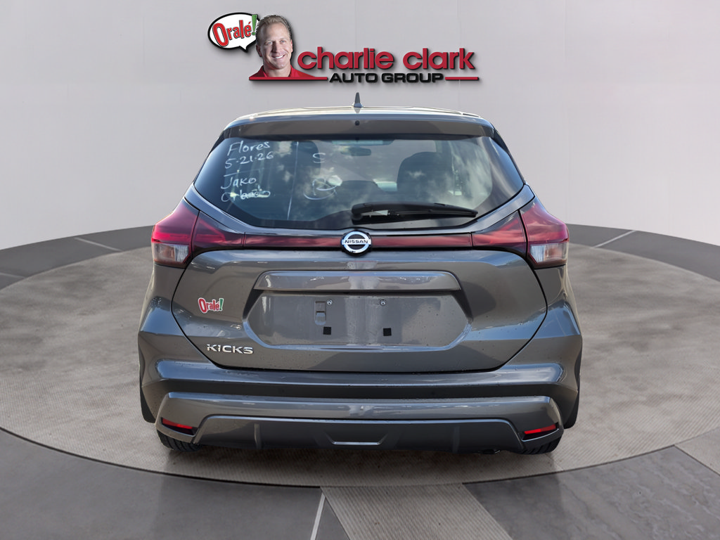 Used 2021 Nissan Kicks S FWD image 5