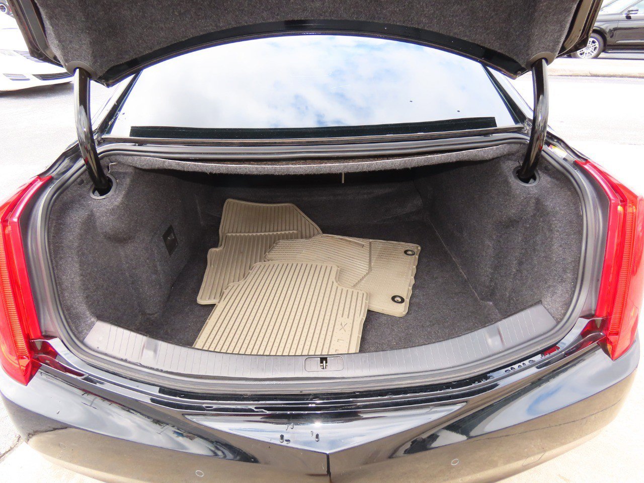 Used 2015 Cadillac XTS Luxury AWD/4WD image 14