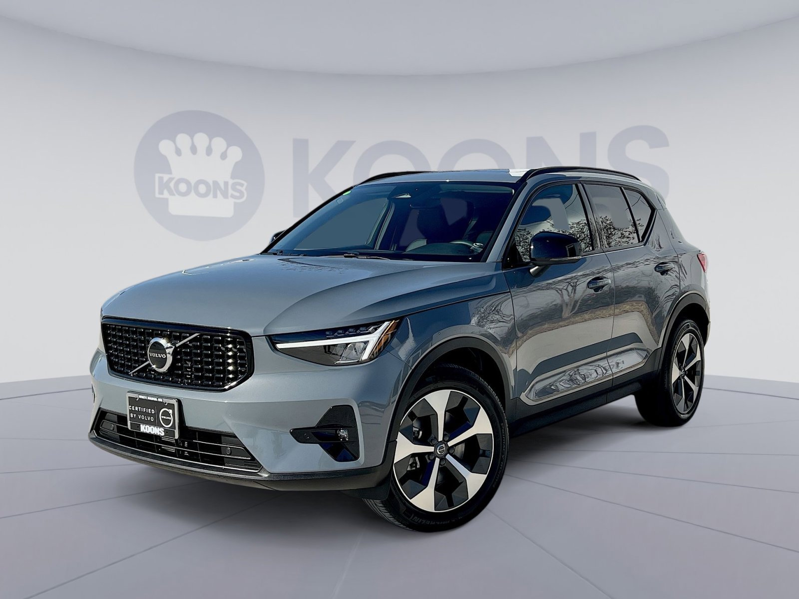 Certified 2023 Volvo XC40 B5 Plus w/ Protection Package Premier
