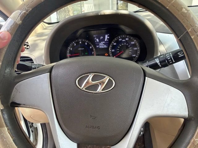 Used 2013 Hyundai Accent GLS FWD image 7