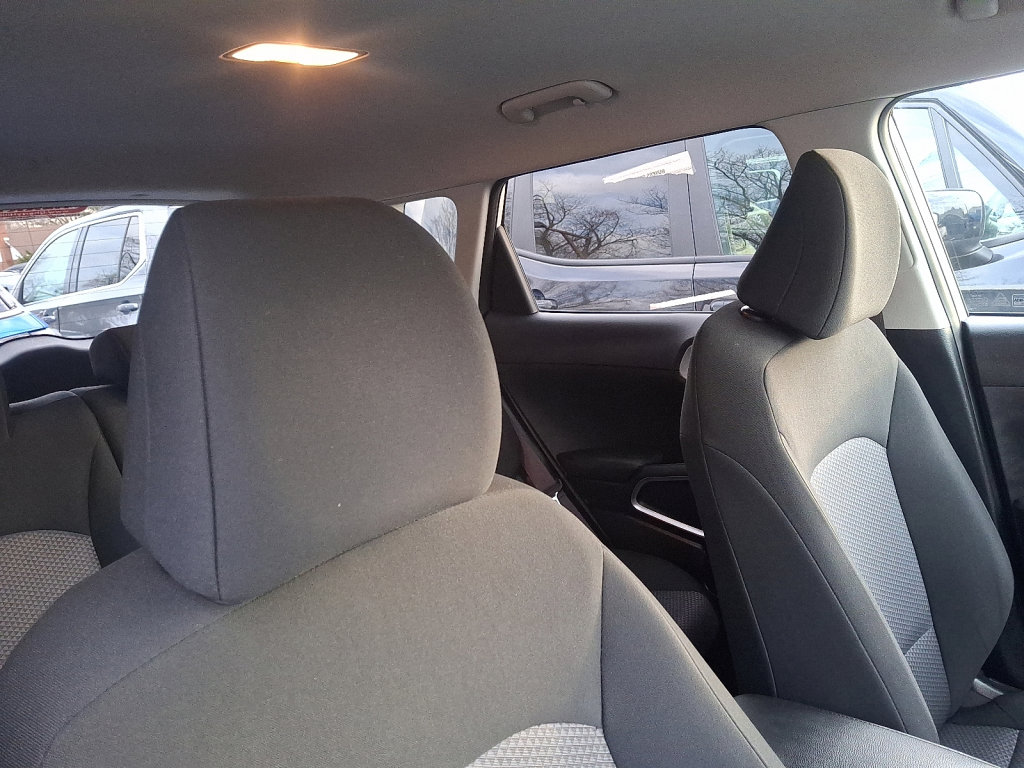 Used 2023 Kia Soul LX image 13