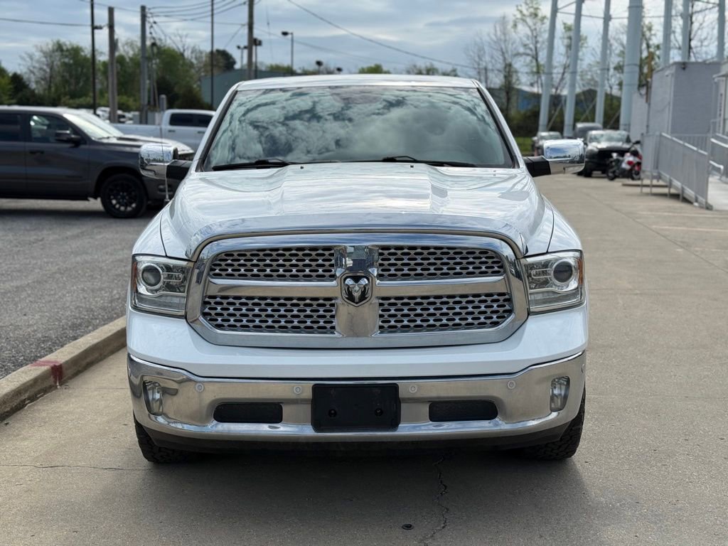 Used 2017 RAM 1500 Laramie w/ Convenience Group AWD/4WD image 3