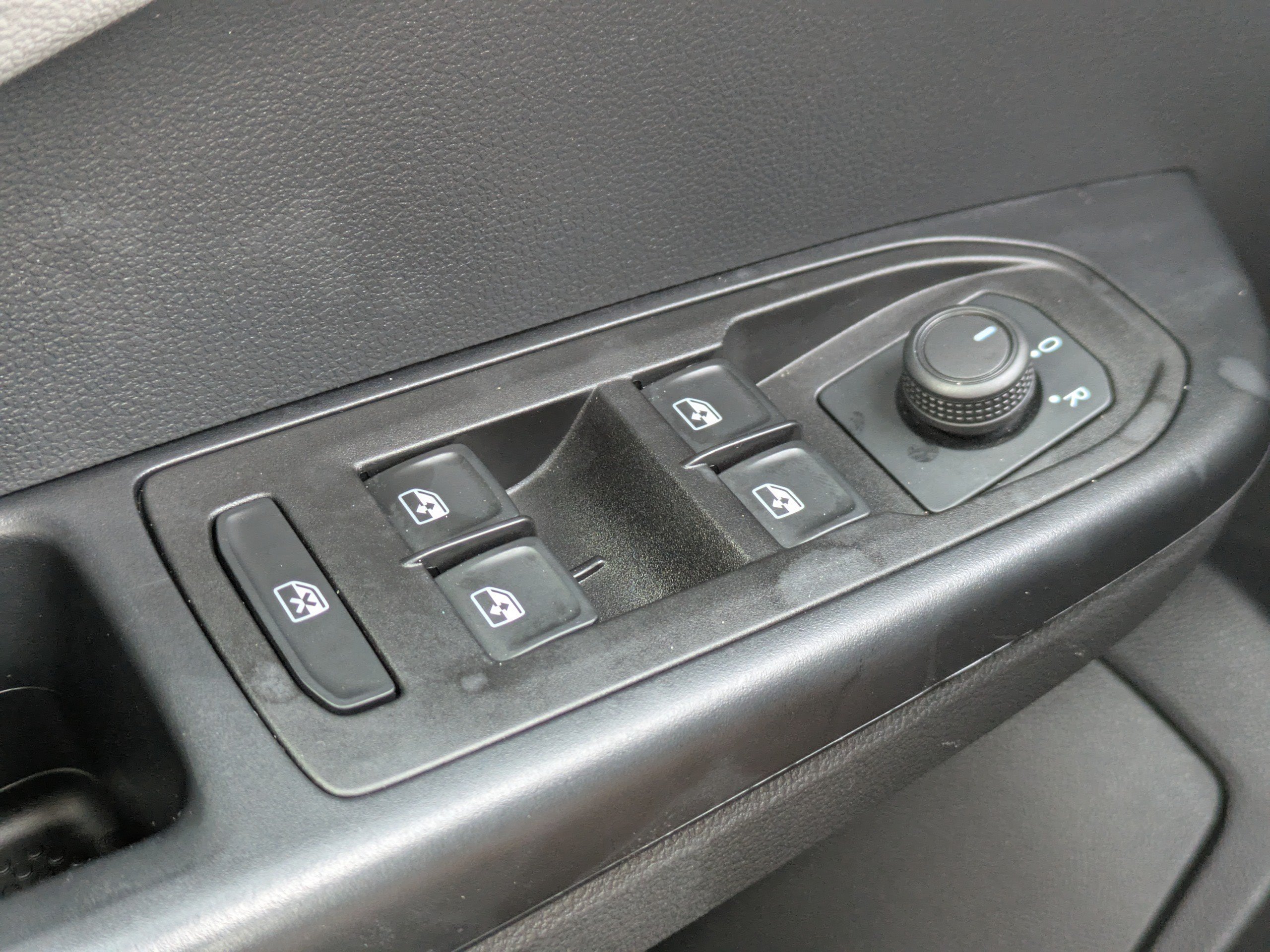 Certified 2023 Volkswagen Taos S FWD image 22