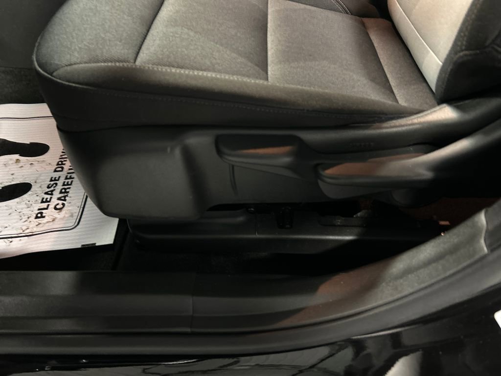 Used 2025 Chevrolet Trax LS FWD image 12