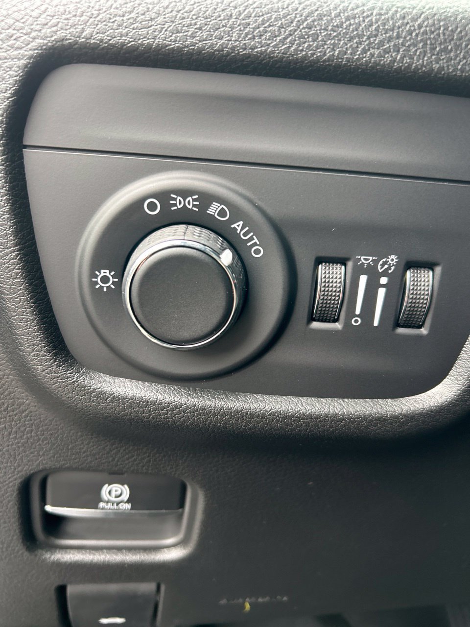 New 2027 Jeep Grand Cherokee Laredo X AWD/4WD image 17