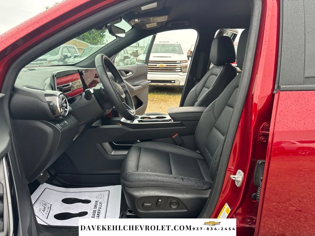 Used 2025 Chevrolet Equinox LT w/ Convenience Package II FWD image 14