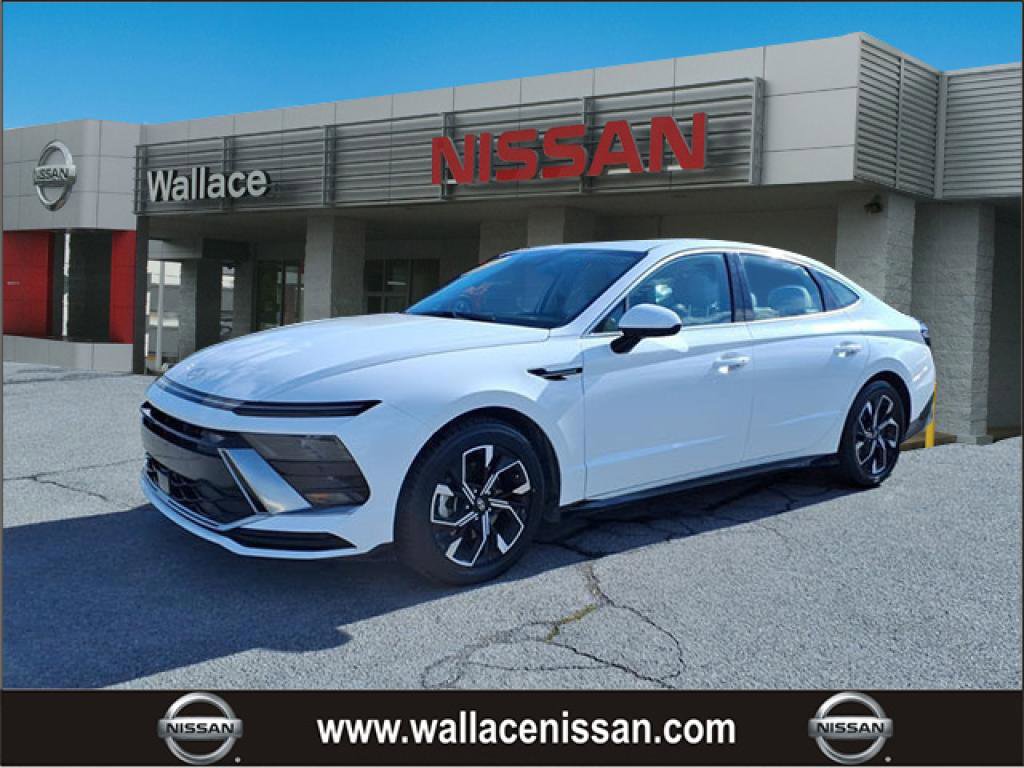 Used 2025 Hyundai Sonata SEL image 1