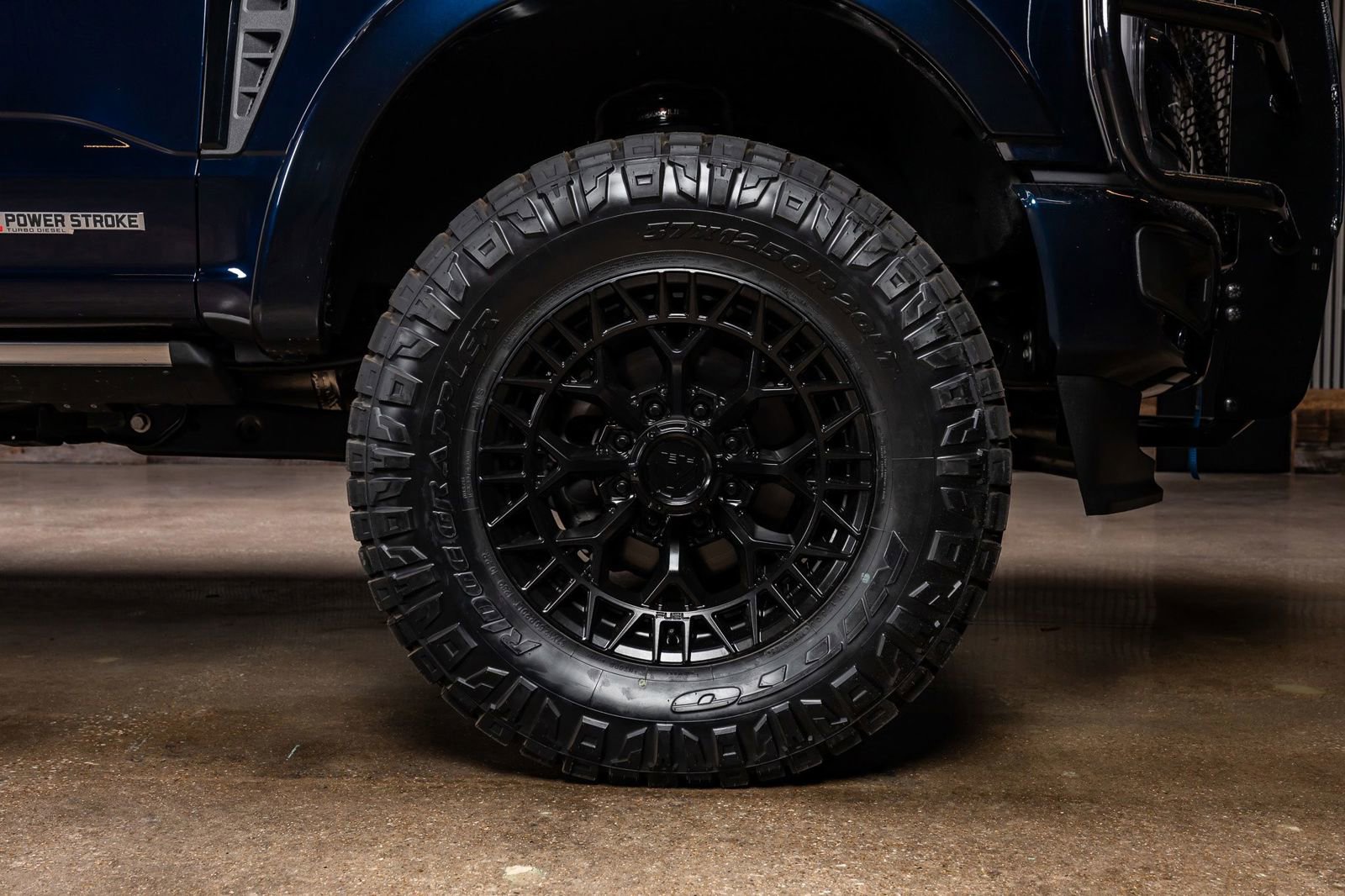 Used 2025 Ford F350 Platinum image 12