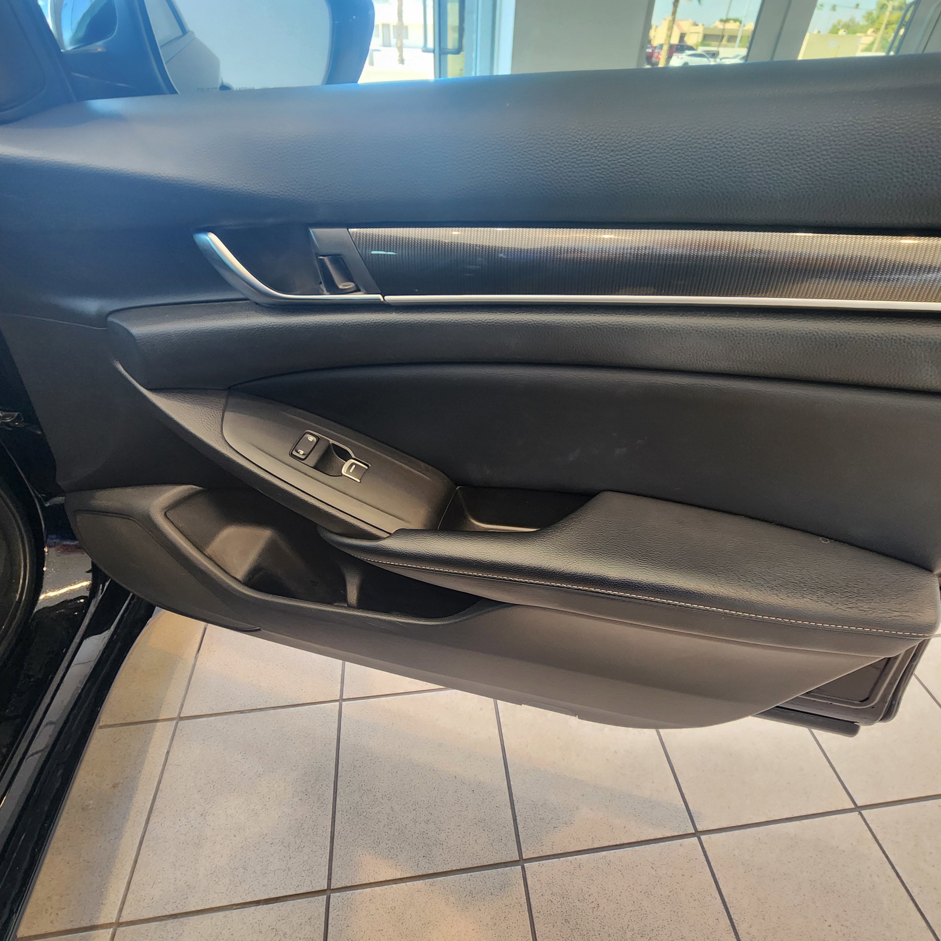 Certified 2018 Honda Accord Sport image 6