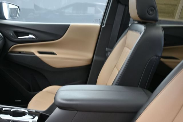 Used 2023 Chevrolet Equinox Premier AWD/4WD image 24