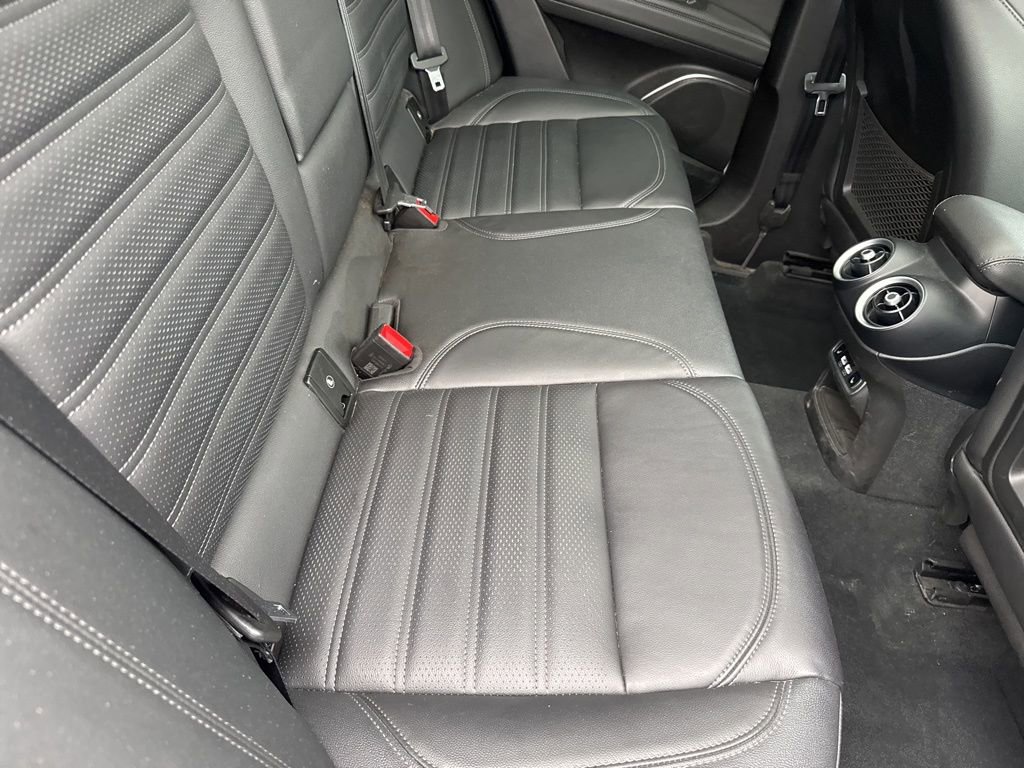 Used 2022 Alfa Romeo Stelvio Veloce image 57