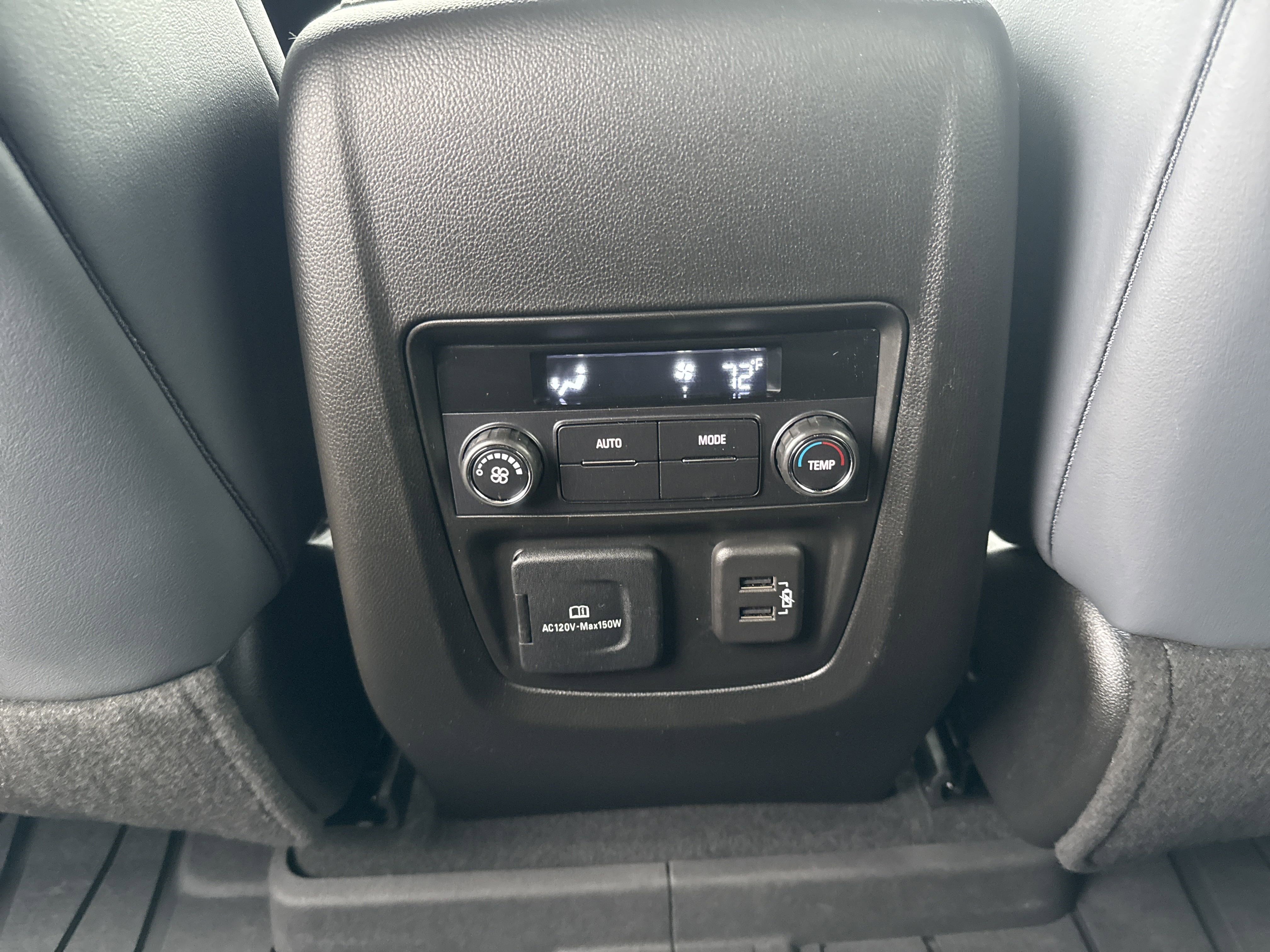 Used 2024 Buick Enclave Essence w/ Sport Touring Edition image 11