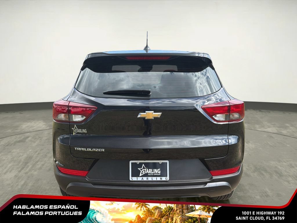 Used 2023 Chevrolet TrailBlazer LS FWD image 5