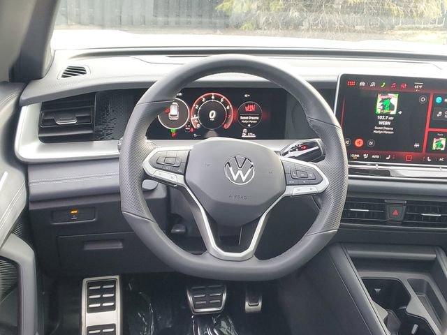 New 2026 Volkswagen Tiguan SE R-Line image 11