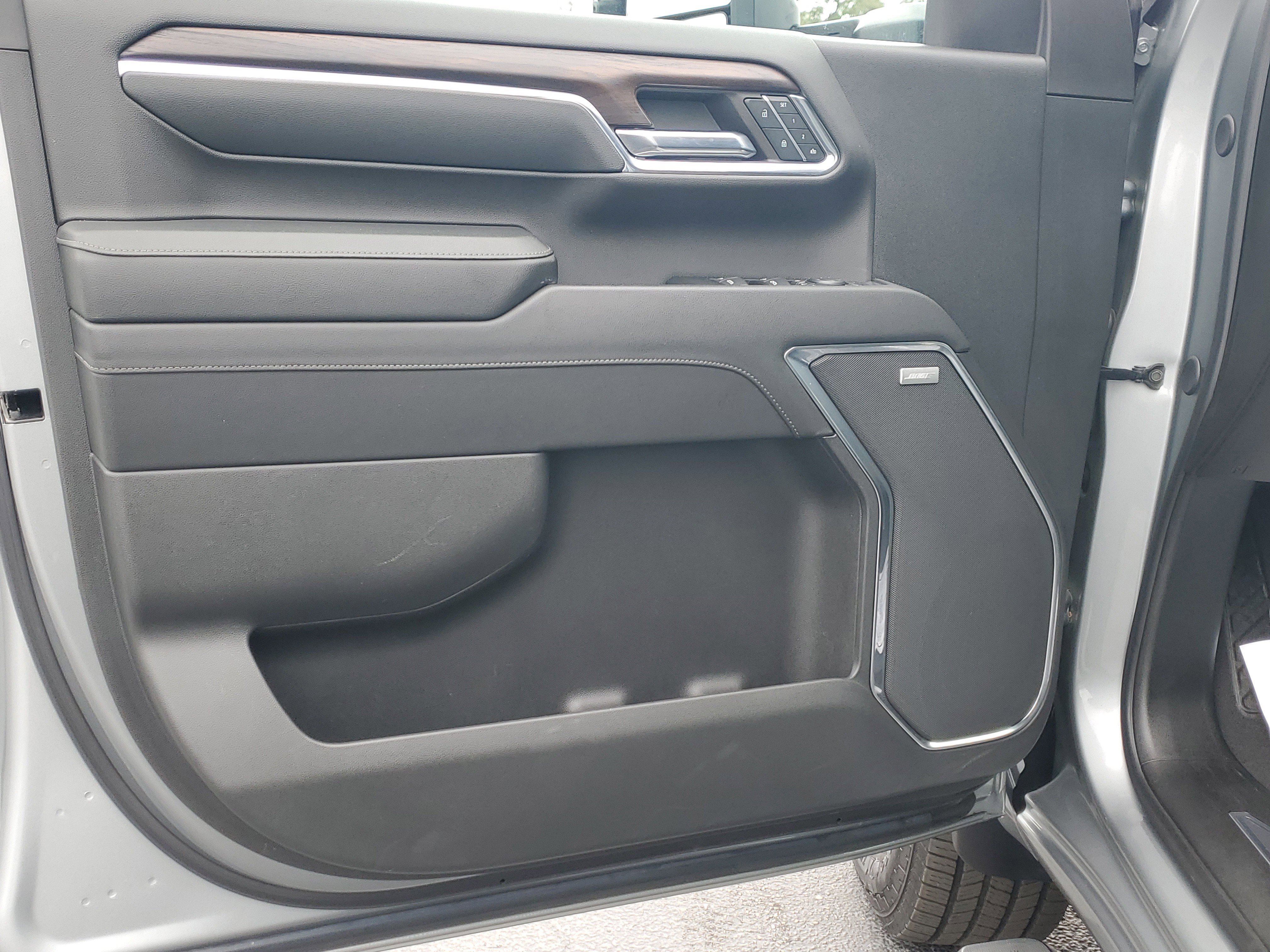 Used 2024 GMC Sierra 2500 SLT w/ SLT Premium Package image 20