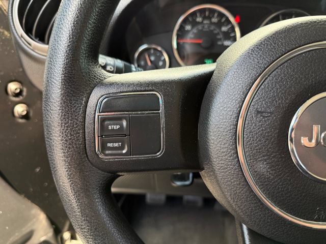 Used 2015 Jeep Wrangler Sport AWD/4WD image 23