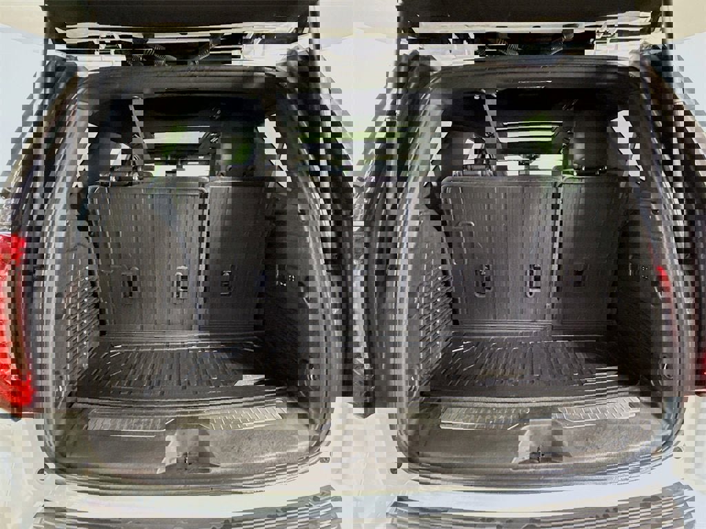 Certified 2024 GMC Yukon Denali image 22