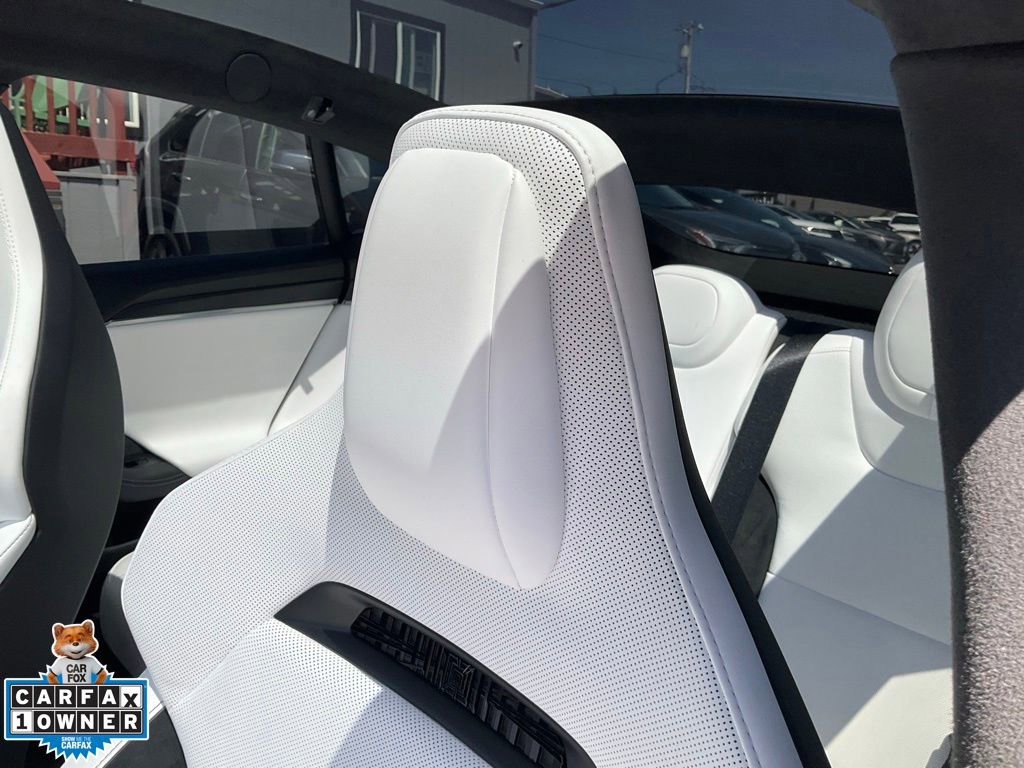 Used 2026 Tesla Model S Plaid AWD/4WD image 19